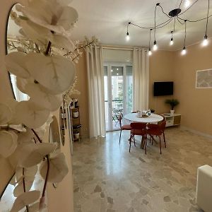 Home In Town - Citta' Studi Apartment